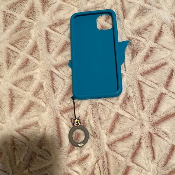 Blue tom iphone 11 pro max phone case - Picture 2 of 2